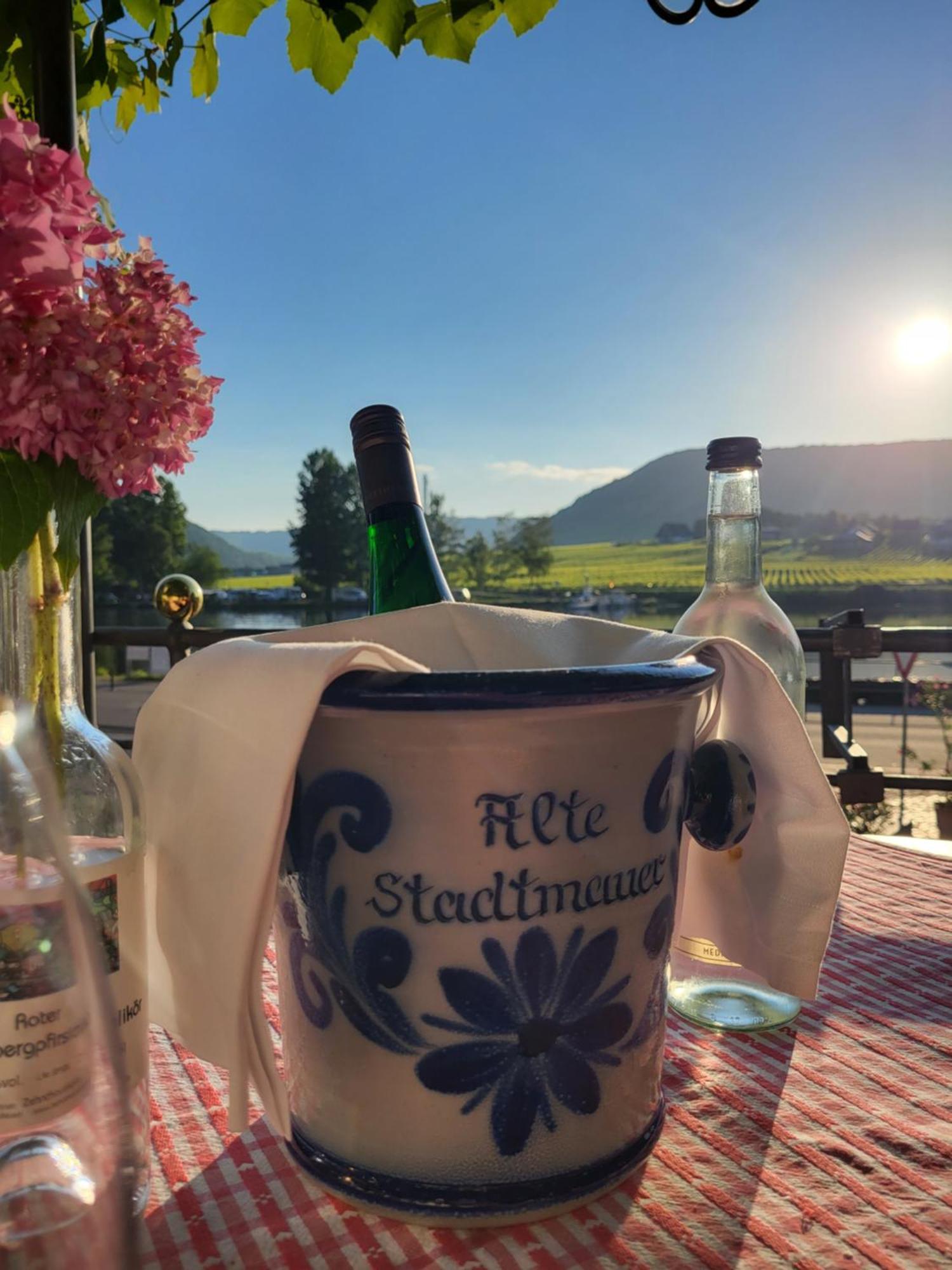 Hotel Restaurant Alte Stadtmauer Beilstein  Exterior photo